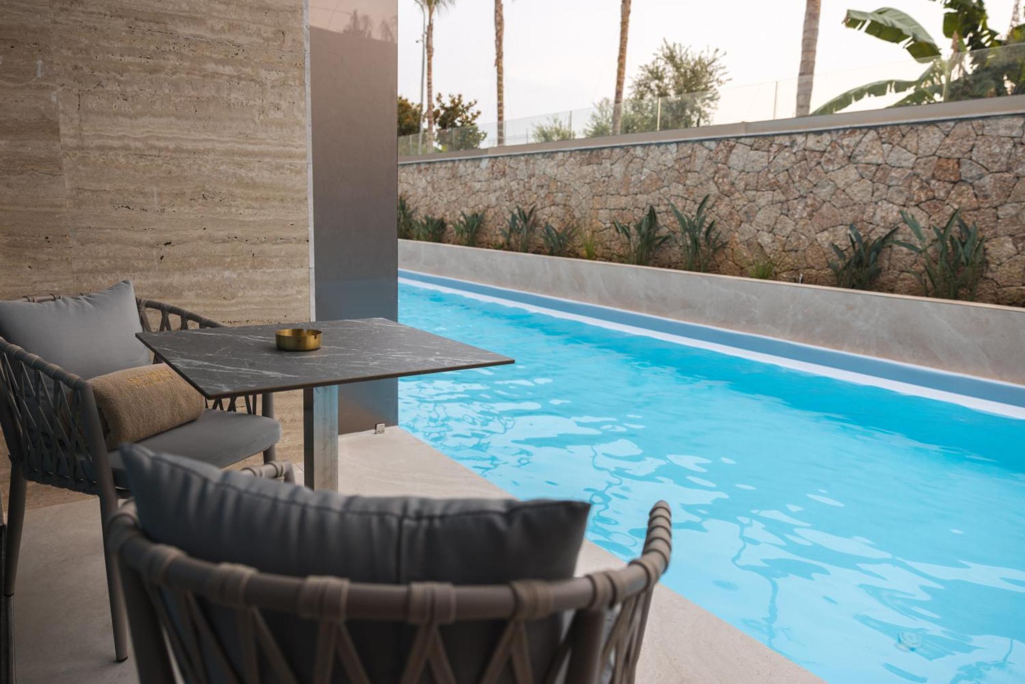 Beyond A Luxury Boutique Hotel Dhërmi 外观 照片
