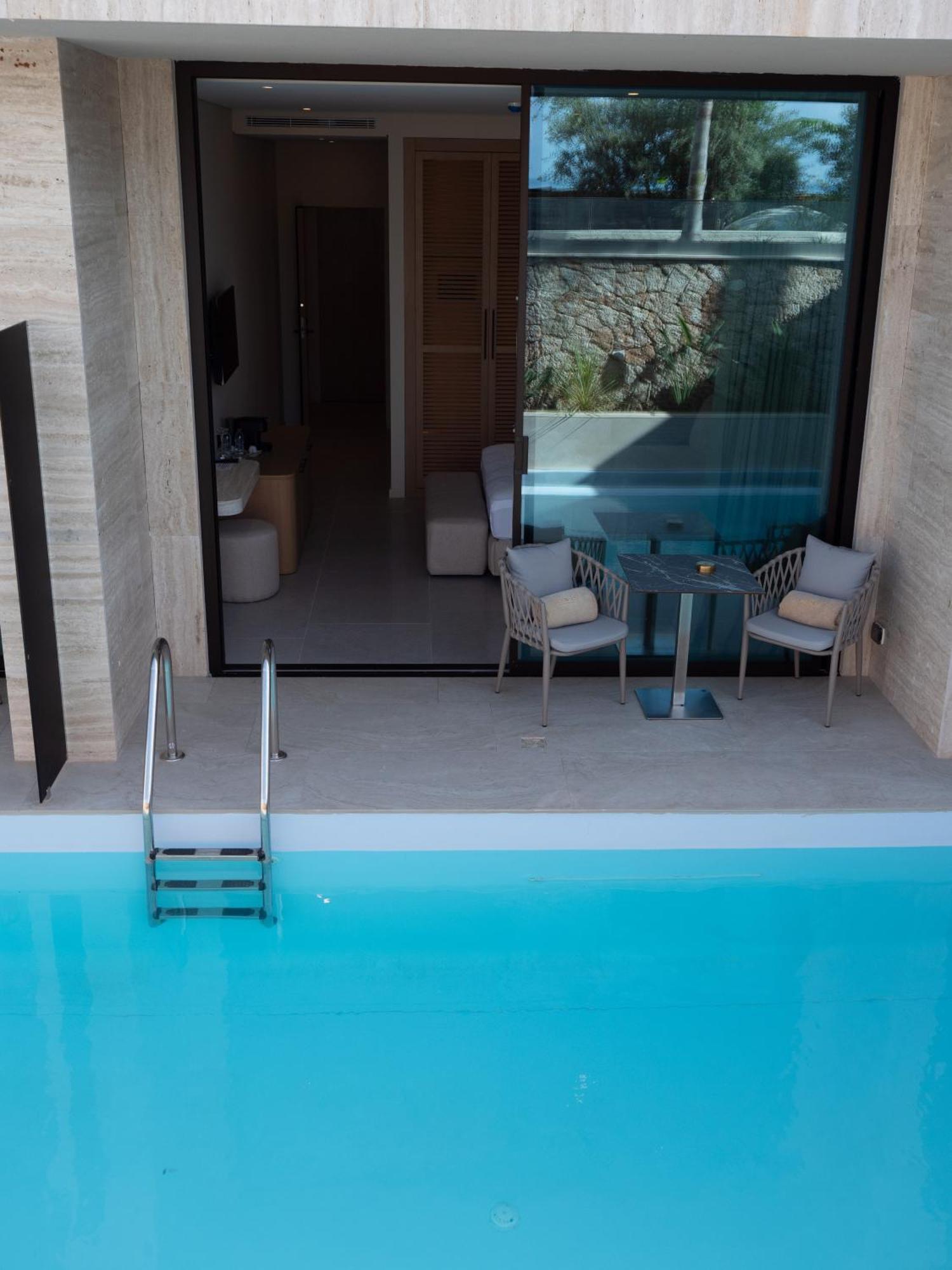 Beyond A Luxury Boutique Hotel Dhërmi 外观 照片